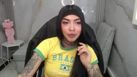 ashley_blum_v online show from December 15, 2025, 8:35 pm