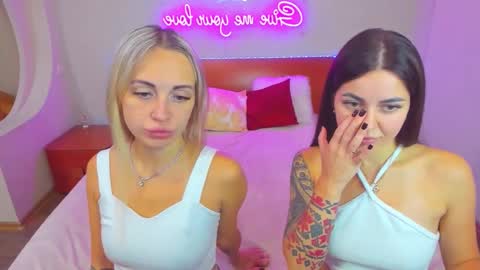 Snapshot of ashley_crashly chatting on September 25, 2025, 7:56 am Alina online show from September 25, 2025, 7:56 am
