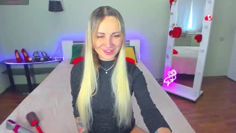 Snapshot of ashley_crashly chatting on February 14, 2026, 9:28 am Alina online show from February 14, 2026, 9:28 am