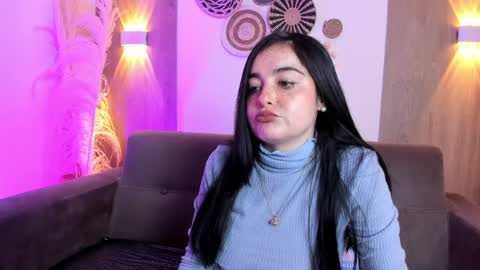 ashley_petit online show from May 17, 2026, 1:40 pm