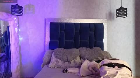 CAMILA online show from October 3, 2025, 7:44 pm