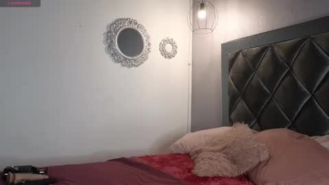 CAMILA online show from December 4, 2025, 8:39 pm