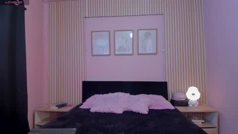 ashleycooper_2 online show from November 13, 2025, 6:07 pm