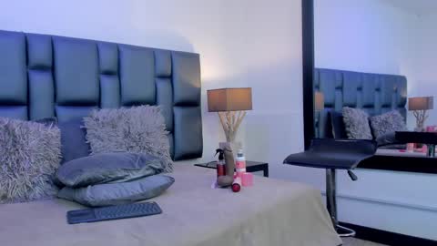 Snapshot of ashleyhiil2 chatting on March 11, 2025, 9:34 am AshleyHill online show from March 11, 2025, 9:34 am