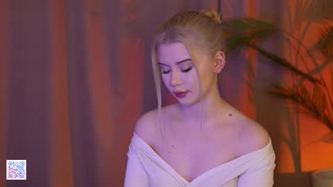 AshleyNiko online show from November 24, 2025, 4:51 pm