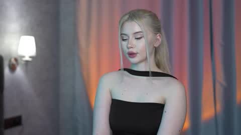 AshleyNiko online show from November 27, 2025, 5:48 pm