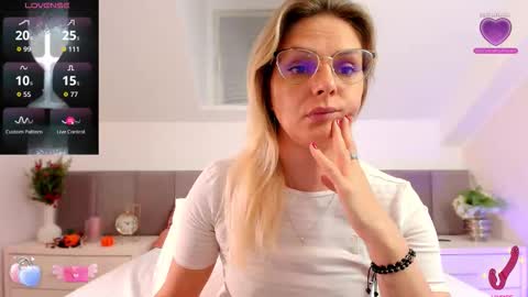 Snapshot of ashleystorms chatting on September 25, 2025, 5:11 am AshleyStorms online show from September 25, 2025, 5:11 am