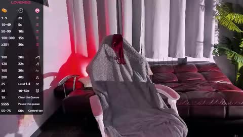 Snapshot of ashleytoxic chatting on November 29, 2025, 1:03 pm Ashley online show from November 29, 2025, 1:03 pm