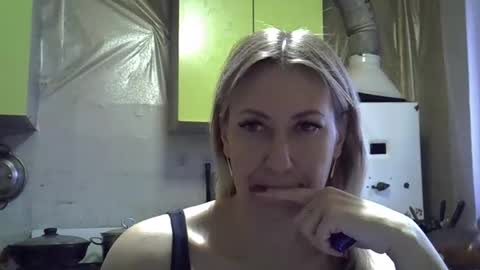 AshleyXHoney online show from December 2, 2025, 7:03 am