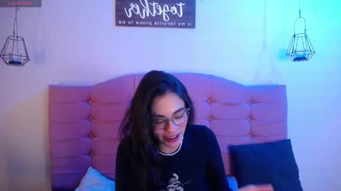 Snapshot of ashleyy_ls chatting on March 8, 2025, 6:43 am kylie online show from March 8, 2025, 6:43 am