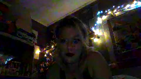 ashlie694 online show from November 1, 2025, 12:12 am