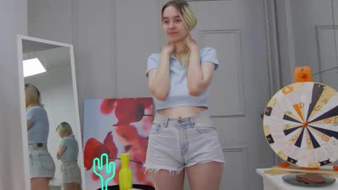 Snapshot of ashly_cherry chatting on October 6, 2025, 11:51 am ashly_cherry online show from October 6, 2025, 11:51 am
