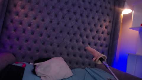 Ashly Moss online show from March 5, 2025, 7:38 am