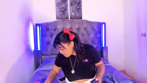 ashlye_rose0 online show from December 3, 2025, 11:41 am