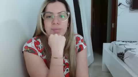 Snapshot of ashlymoon chatting on January 6, 2025, 8:50 pm AshlyMoon online show from January 6, 2025, 8:50 pm