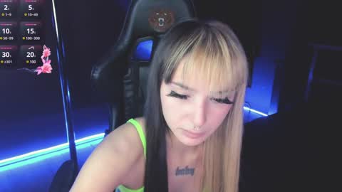 Mila online show from January 28, 2025, 2:43 am