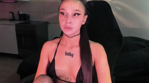 Snapshot of ashmila chatting on June 7, 2026, 5:22 am Mila online show from June 7, 2026, 5:22 am