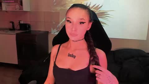 Snapshot of ashmila chatting on June 8, 2026, 5:41 am Mila online show from June 8, 2026, 5:41 am