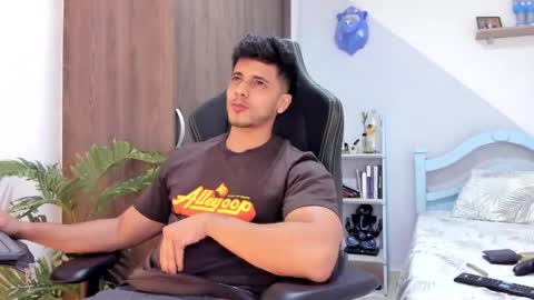 my name real is camilo online show from December 19, 2024, 1:50 am