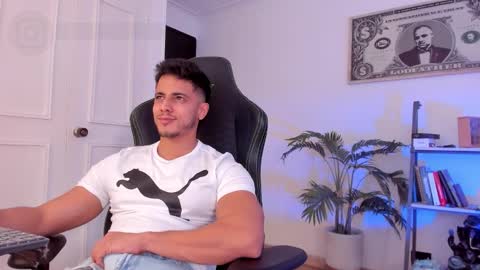 my name real is camilo online show from November 25, 2025, 9:04 pm