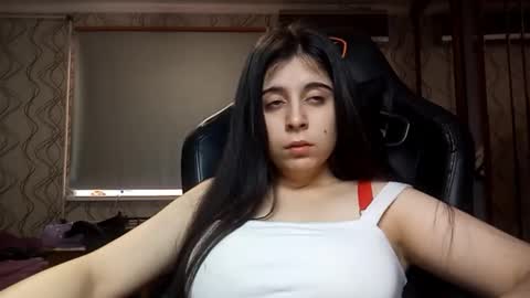 Snapshot of ashtonvisnosky chatting on February 6, 2026, 12:59 am Lina online show from February 6, 2026, 12:59 am