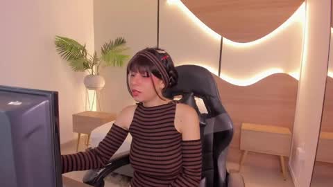 Snapshot of asia_miracle chatting on May 14, 2026, 7:53 pm A S I A online show from May 14, 2026, 7:53 pm