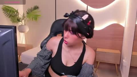 Snapshot of asia_miracle chatting on May 15, 2026, 7:54 pm A S I A online show from May 15, 2026, 7:54 pm