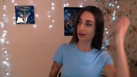 asia_n_ online show from October 29, 2025, 8:16 am