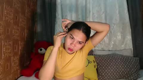 Snapshot of asian_boy_ralph143 chatting on January 12, 2025, 11:15 pm ELLE dont forget to follow and thumbs up online show from January 12, 2025, 11:15 pm