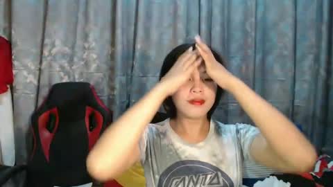 Snapshot of asian_boy_ralph143 chatting on March 12, 2025, 5:46 am ELLE dont forget to follow and thumbs up online show from March 12, 2025, 5:46 am