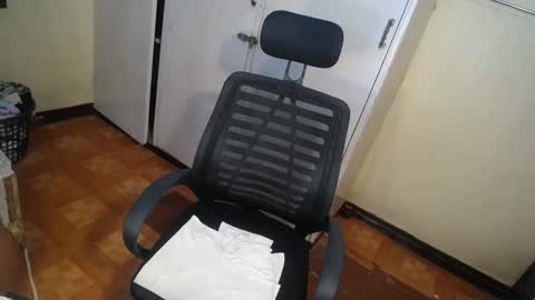 Asia online show from February 25, 2025, 9:57 pm