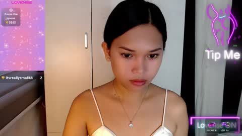 Snapshot of asian_cecilyxx chatting on October 20, 2025, 4:24 am Cecily online show from October 20, 2025, 4:24 am
