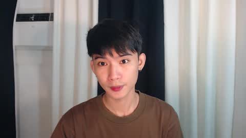 Snapshot of asian_cutiebaexx chatting on October 19, 2025, 11:38 pm Pat online show from October 19, 2025, 11:38 pm