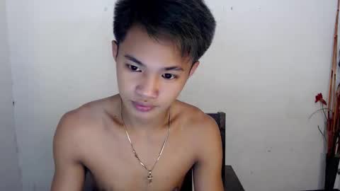 asian_lover05 online show from November 3, 2025, 12:17 pm