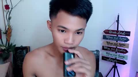 asian_lover05 online show from November 7, 2025, 2:50 pm