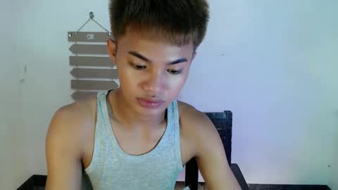 asian_lover05 online show from April 13, 2026, 8:47 pm