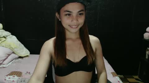 Snapshot of asian_reyshell chatting on January 8, 2025, 12:47 pm Reyshell online show from January 8, 2025, 12:47 pm