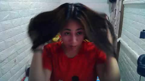 Trixie online show from November 20, 2025, 1:44 pm