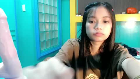 asian_slade online show from May 19, 2026, 5:08 pm