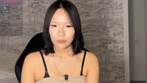 Snapshot of asian_vi chatting on May 9, 2026, 9:53 pm My name Vi online show from May 9, 2026, 9:53 pm