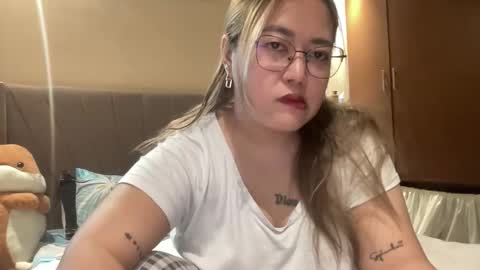 Curvy online show from March 13, 2026, 4:19 am