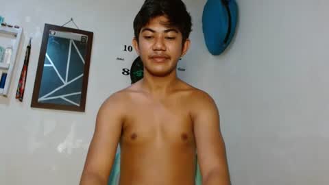 Snapshot of asiancockhero22 chatting on October 28, 2025, 12:47 am HERO online show from October 28, 2025, 12:47 am