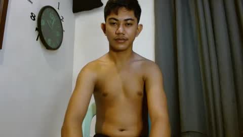 Snapshot of asiancockhero22 chatting on November 6, 2025, 2:01 am HERO online show from November 6, 2025, 2:01 am