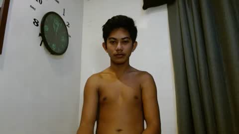 Snapshot of asiancockhero22 chatting on December 15, 2025, 3:00 am HERO online show from December 15, 2025, 3:00 am