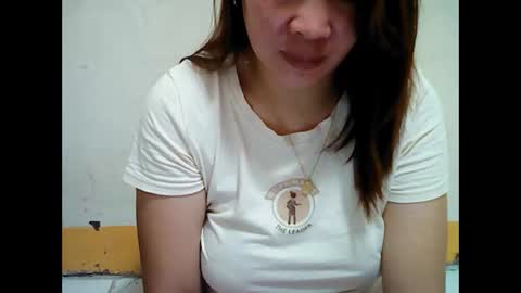 asiancutie143 online show from February 16, 2026, 9:33 pm