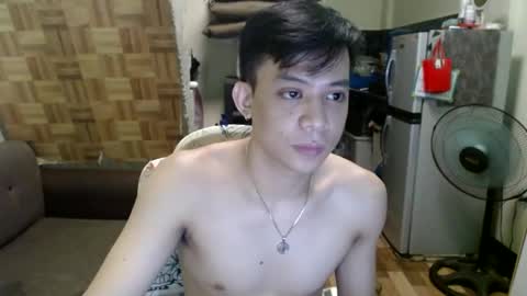 Snapshot of asiandreamboyx chatting on December 16, 2024, 11:33 am asiandreamboyx online show from December 16, 2024, 11:33 am