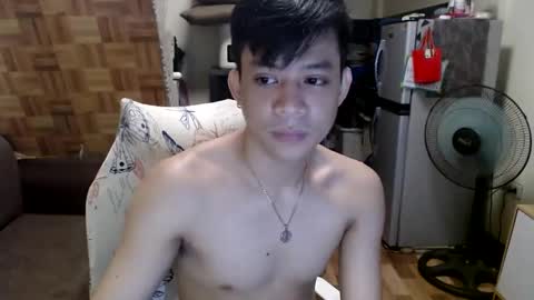Snapshot of asiandreamboyx chatting on December 17, 2024, 7:29 am asiandreamboyx online show from December 17, 2024, 7:29 am