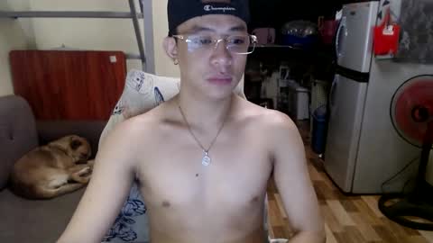 Snapshot of asiandreamboyx chatting on February 10, 2025, 5:14 am asiandreamboyx online show from February 10, 2025, 5:14 am