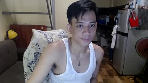 Snapshot of asiandreamboyx chatting on March 6, 2025, 8:19 am asiandreamboyx online show from March 6, 2025, 8:19 am