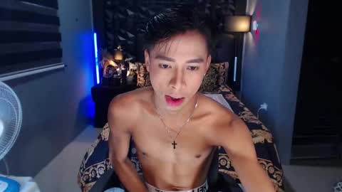 Snapshot of asianfuckertwink chatting on December 14, 2025, 7:25 am asianfuckertwink online show from December 14, 2025, 7:25 am